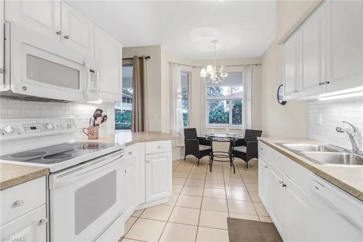 605 Lalique Cir # 802, Naples Fl 34119