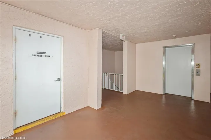 190 Turtle Lake Ct 311, Naples, Florida 34105