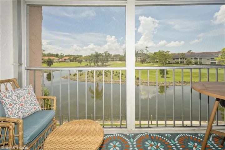 190 Turtle Lake Ct 311, Naples, Florida 34105