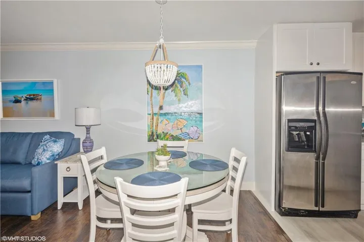 190 Turtle Lake Ct 311, Naples, Florida 34105