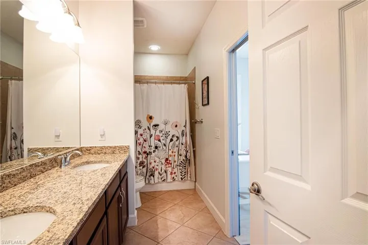 2637 Vareo Ct, Cape Coral, Florida 33991