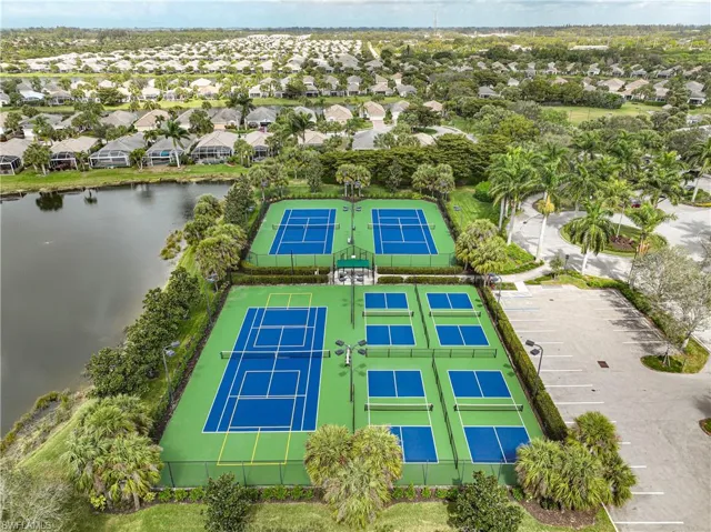 2637 Vareo Ct, Cape Coral, Florida 33991