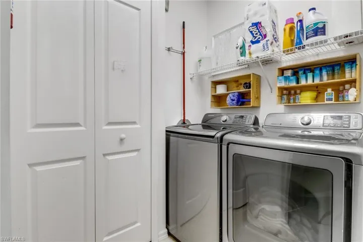 Washroom with washer and dryer