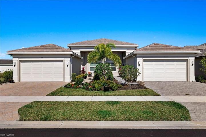 WELCOME TO VB! This home has barely been lived in!