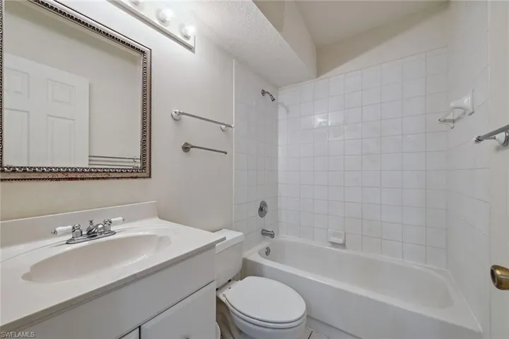 3210  2nd SE AVE, Naples, FL 34117