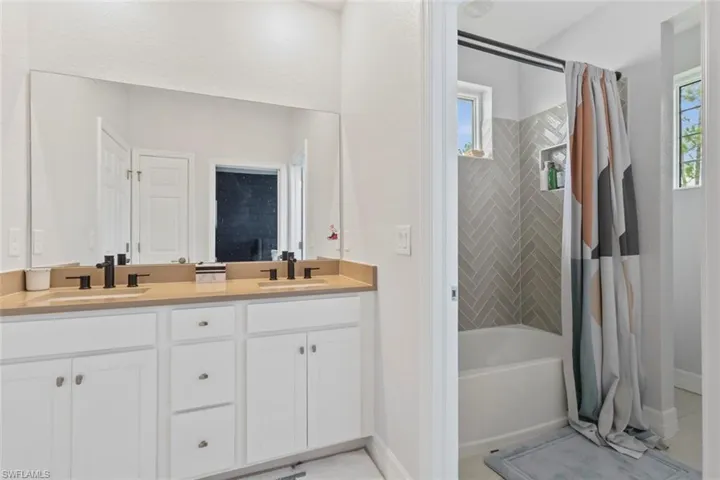 42211 Hammock Ln, Punta Gorda, Florida 33982