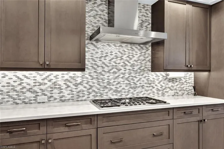 A chef will agree there is nothing like a stainless steel gas cooktop!