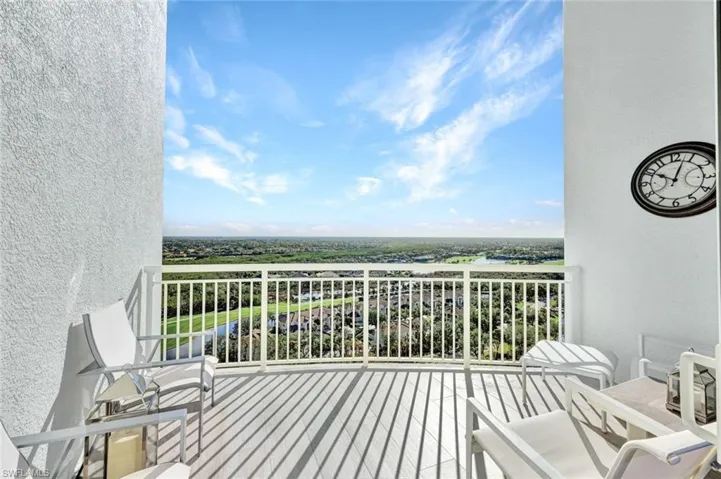 Open air balcony off guest suite.