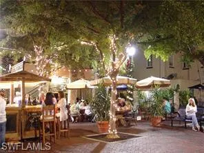 Dining Downtown Ft Myers