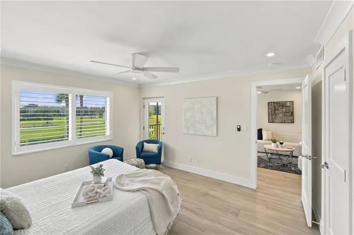 13 High Point Cir N 206, Naples, Florida 34103