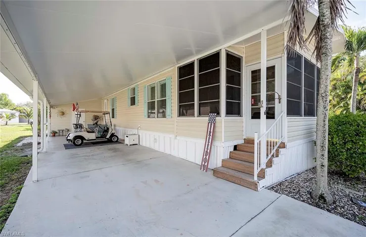 5558  Palm Beach  BLVD, Fort Myers, FL 33905