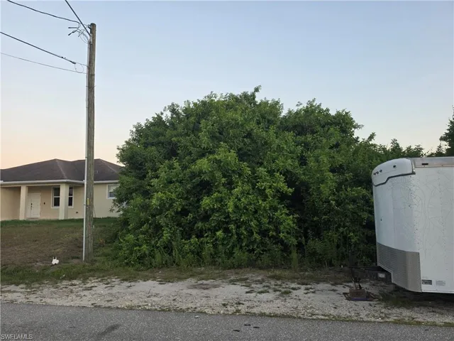 2615 5th St Sw, Lehigh Acres, Florida 33976