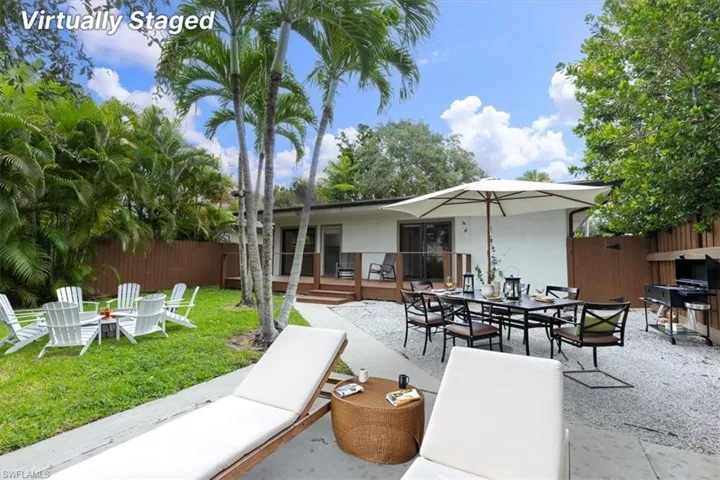 3240 Collee Ct - Backyard Virtually Staged
