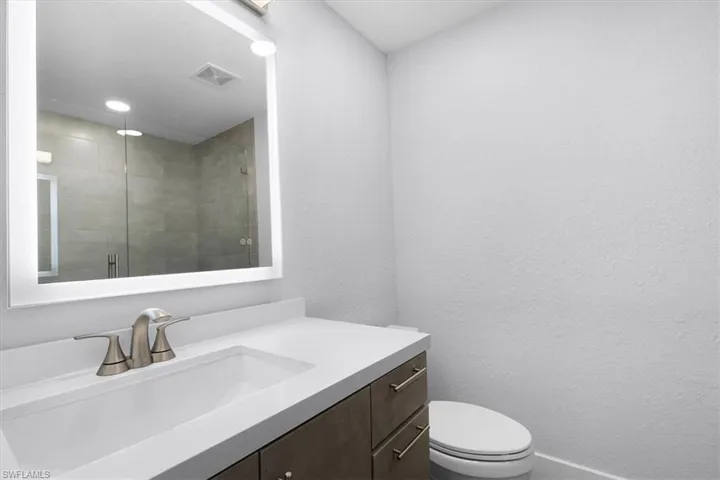 3240 Collee Ct - Primary Bath