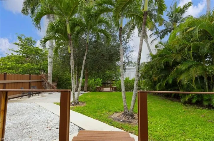 3240 Collee Ct - Backyard