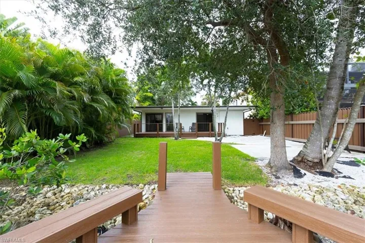3240 Collee Ct - Backyard