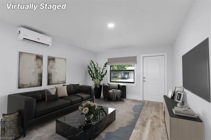 3240 Collee Ct - Living Room Virtually Staged