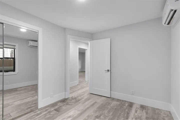 3240 Collee Ct - Bedroom