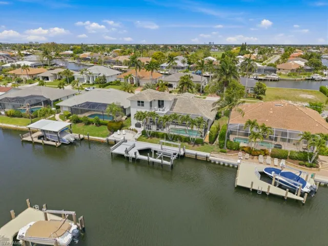 1533 Buccaneer Ct, Marco Island, Florida 34145