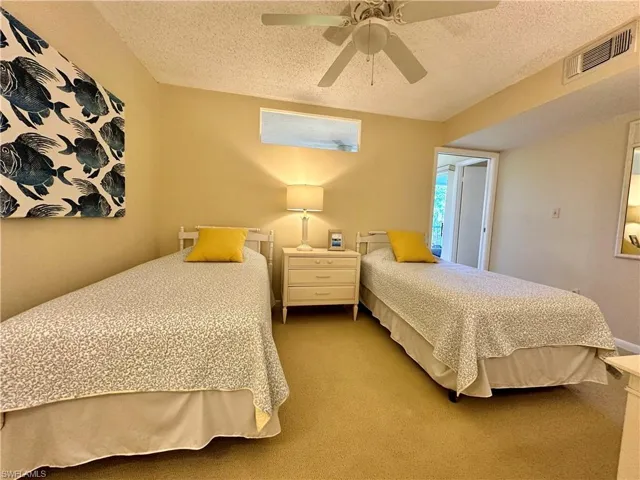 555  Park Shore  DR, Naples, FL 34103