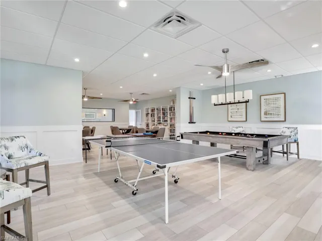 555  Park Shore  DR, Naples, FL 34103