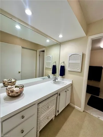 555  Park Shore  DR, Naples, FL 34103