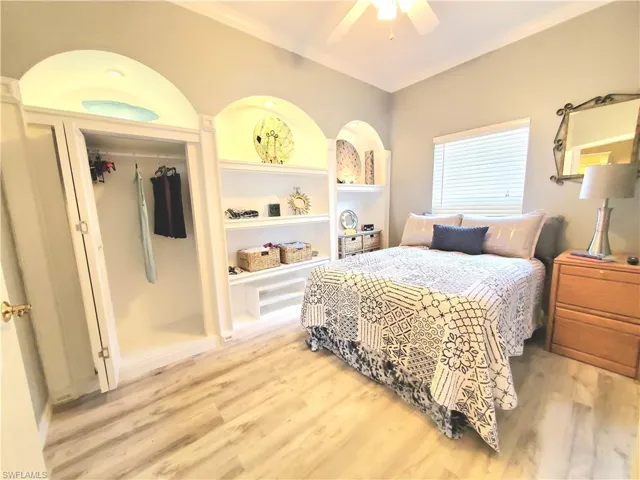 Bedroom 3, built ins