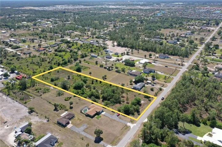 2788  39th NE AVE, Naples, FL 34120