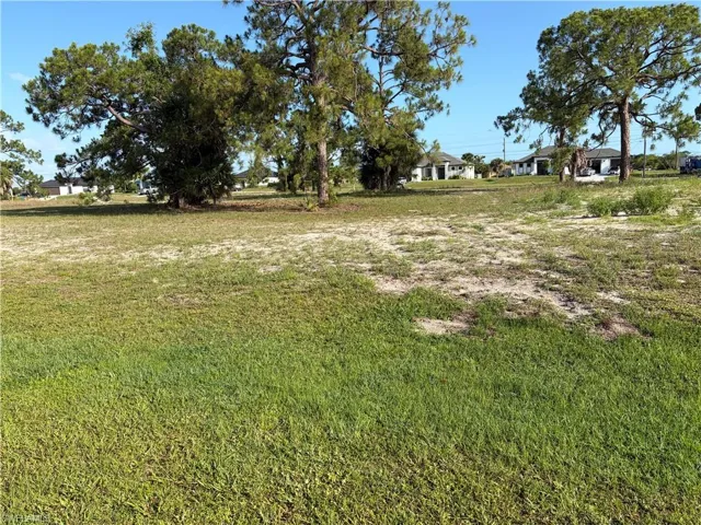 2614 Nw 21st St, Cape Coral, Florida 33993