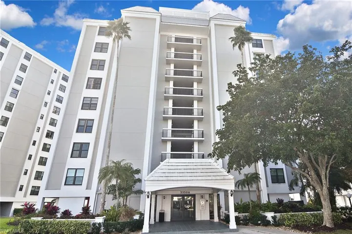 View of apartment building / complex