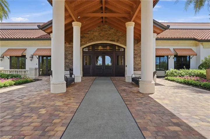 Treviso TPC Golf Clubhouse
