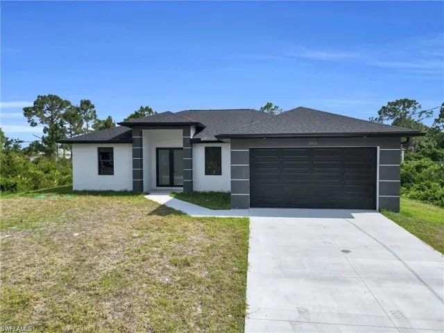 3205  57th W ST, Lehigh Acres, FL 33971