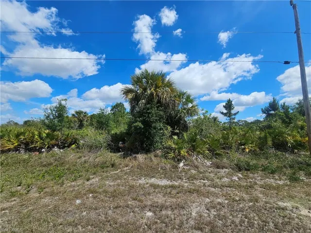 735  Central E ST, Lehigh Acres, FL 33974