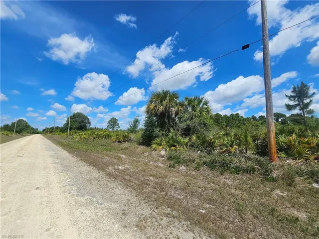 735  Central E ST, Lehigh Acres, FL 33974