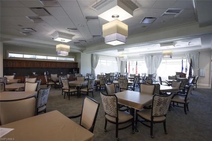 Palms dining room