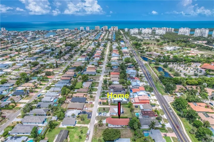 2 Blocks from the beach!