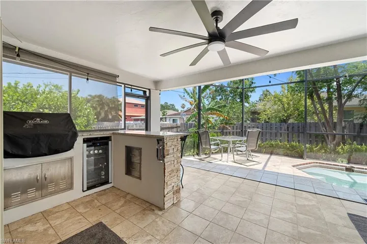 Outdoor Kitchen