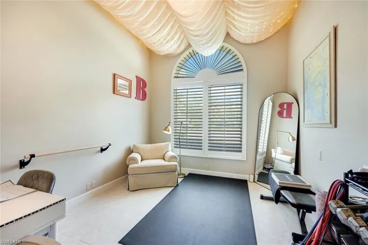 7998  Beaumont  CT, Naples, FL 34109