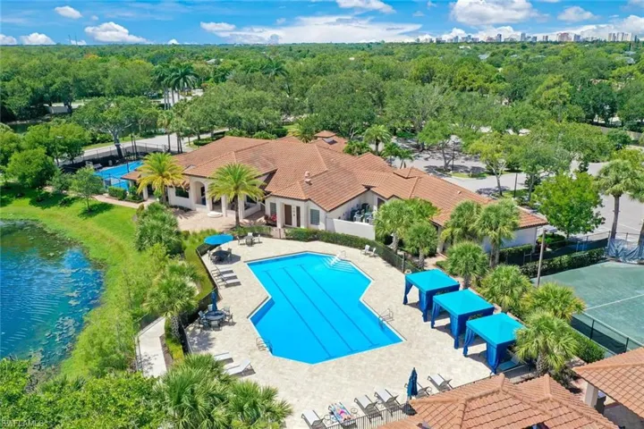 7998  Beaumont  CT, Naples, FL 34109