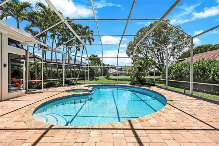 7998  Beaumont  CT, Naples, FL 34109