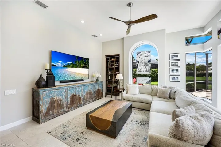 7998  Beaumont  CT, Naples, FL 34109