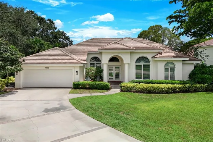 7998  Beaumont  CT, Naples, FL 34109