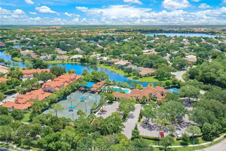 7998  Beaumont  CT, Naples, FL 34109