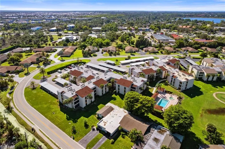 3605 Boca Ciega DR # 114, NAPLES FL 34112