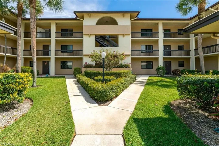 75 Saint Andrews Blvd C301, Naples, Florida 34113