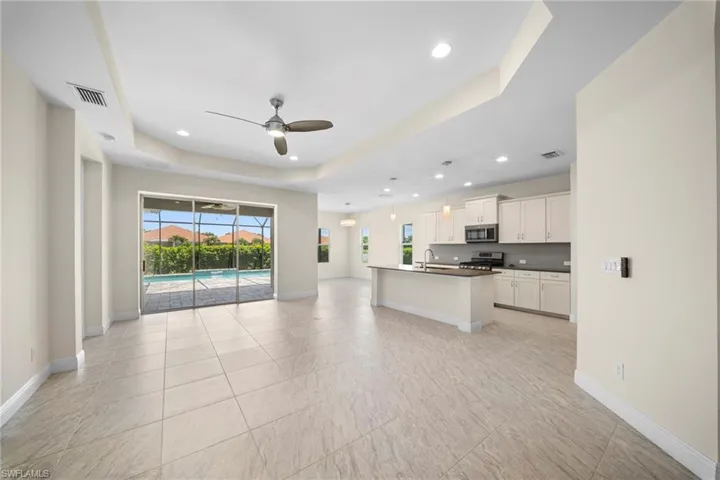 4633 Mystic Blue Way, Fort Myers, Florida 33966