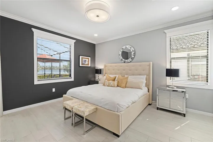 1526  Santiago  CIR, Naples, FL 34113