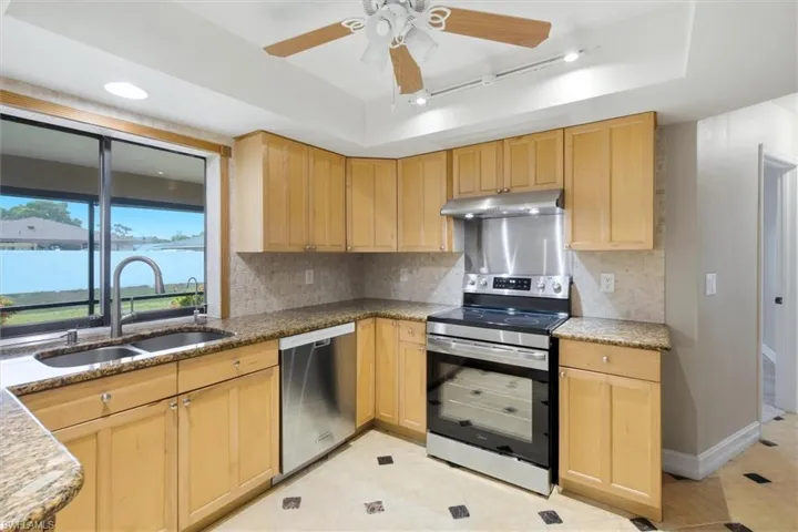 18155 Wood Dr, Fort Myers, Florida 33967