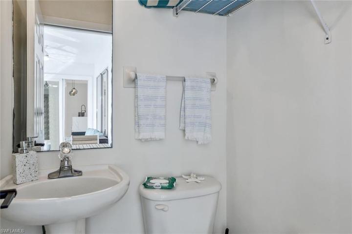 1525 SE 8th PL, CAPE CORAL FL 33990