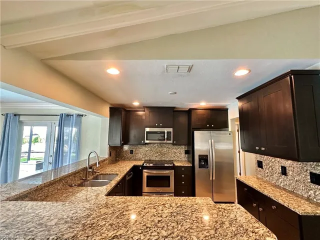 Beautiful Cabinets & Granite